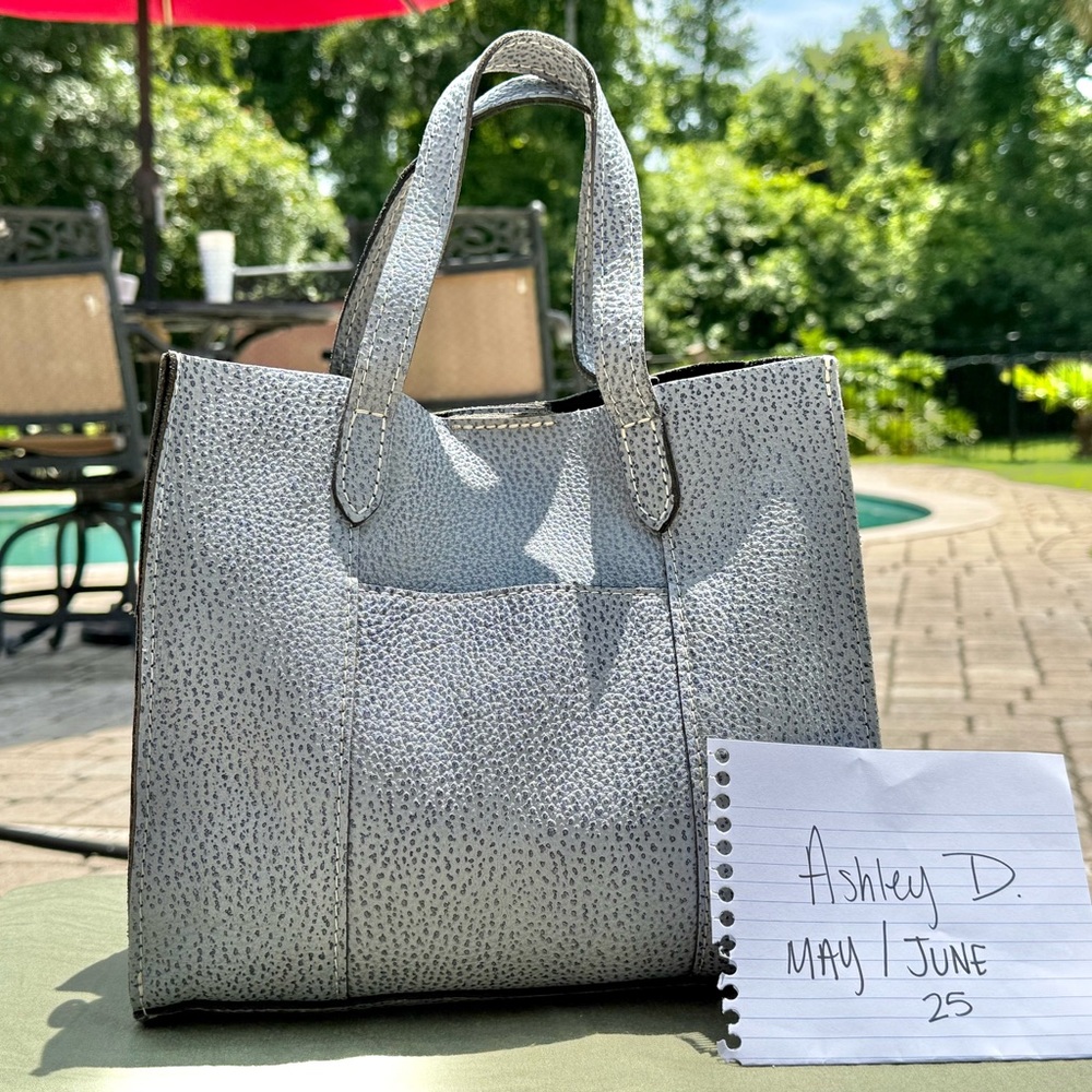 Portland Leather Goods Classic Lola Crossbody in Fog